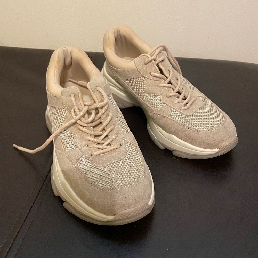 Steve Madden sneakers
